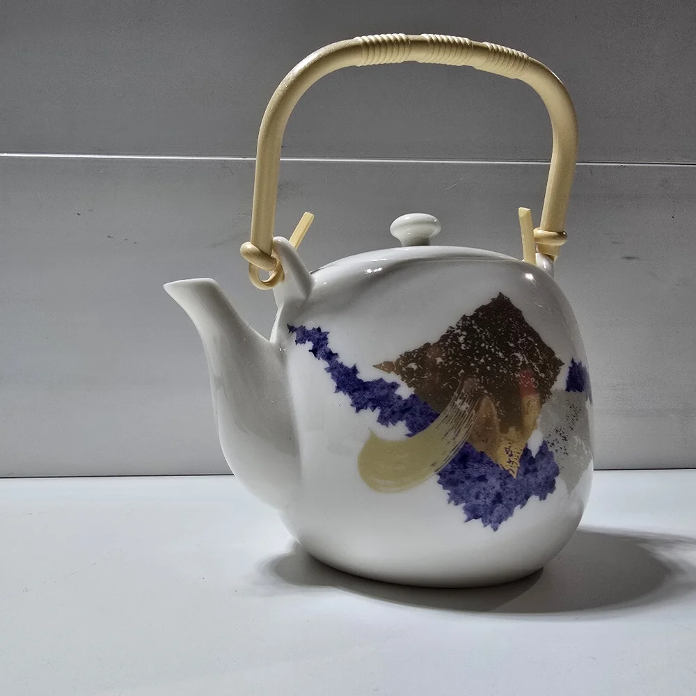 Tea Kettle And Tea Cups - Picture 4 of 14
